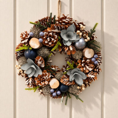 Iced Berry Wreath